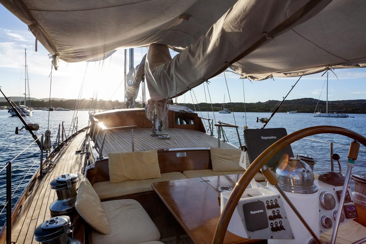 Oliria 1976 Sangermani Bermudian ketch Yacht For Sale in Imperia 