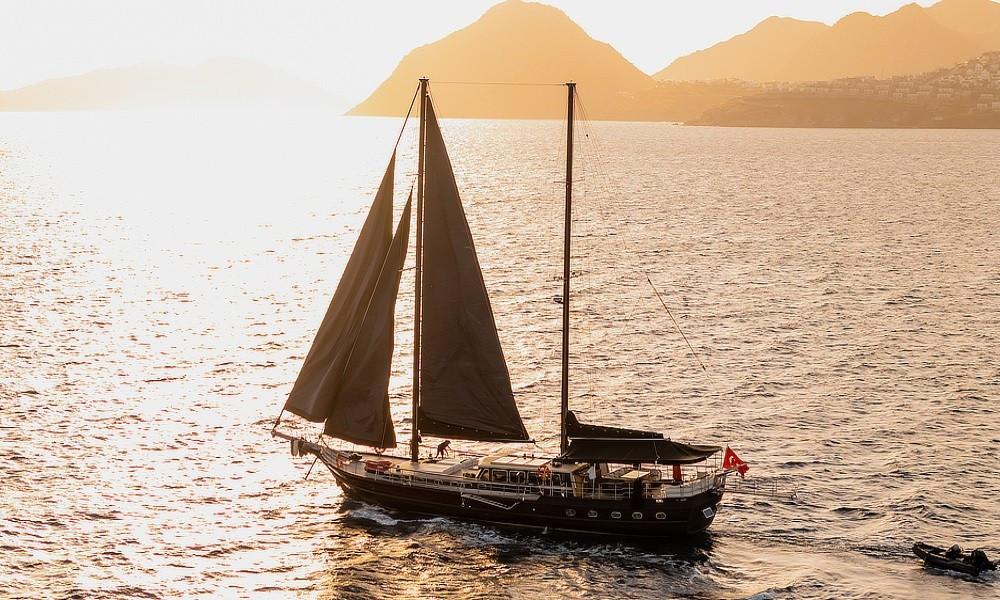 27 M DELUXE GULET 2003 Custom Custom Made Motorsailor Yacht For Sale in MUGLA 
