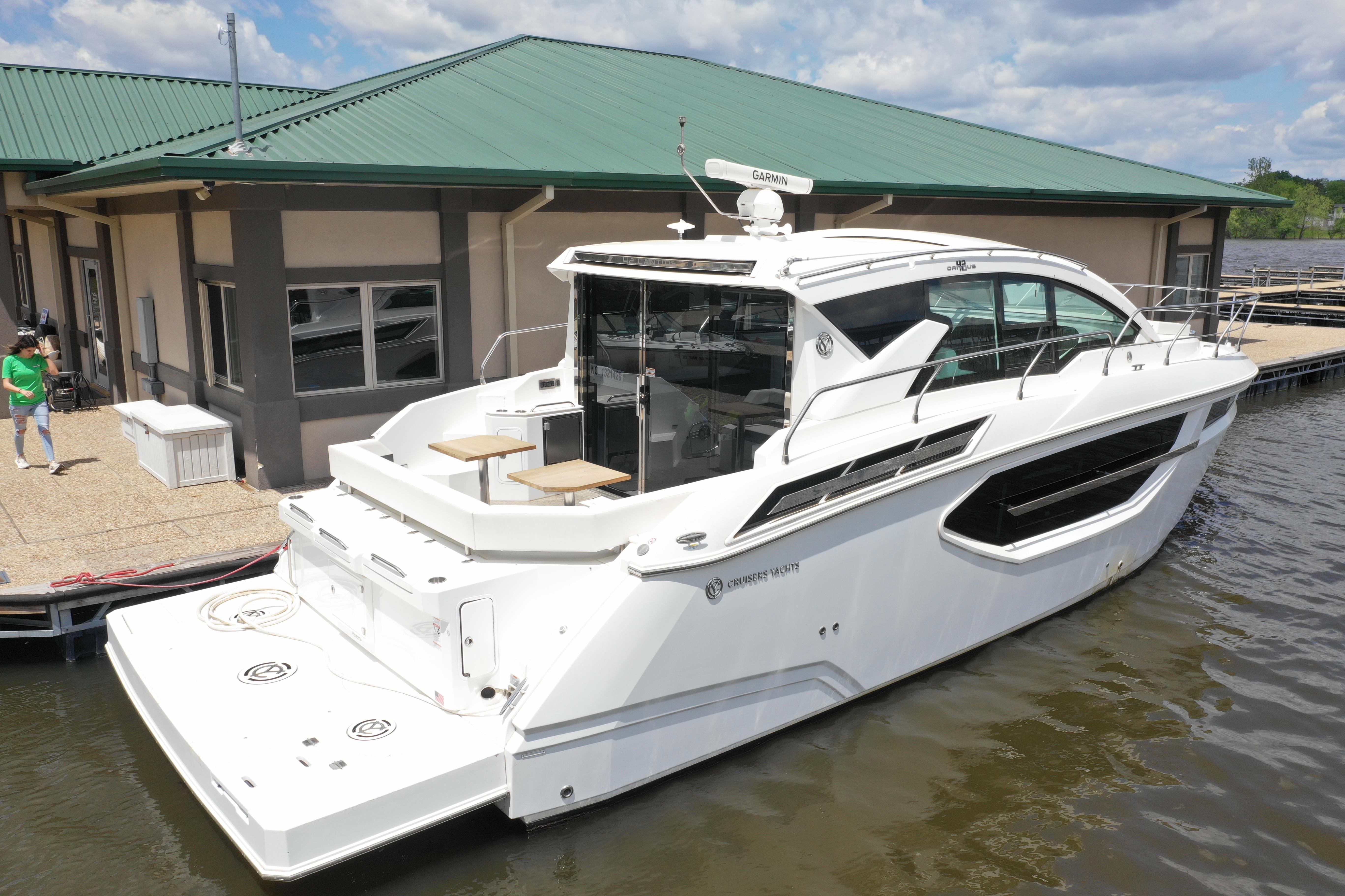 2019 Cruisers Yachts 42 Cantius Yacht For Sale in Afton OK 2019 Cruisers Yachts 42 Cantius Yacht For Sale in Afton OK