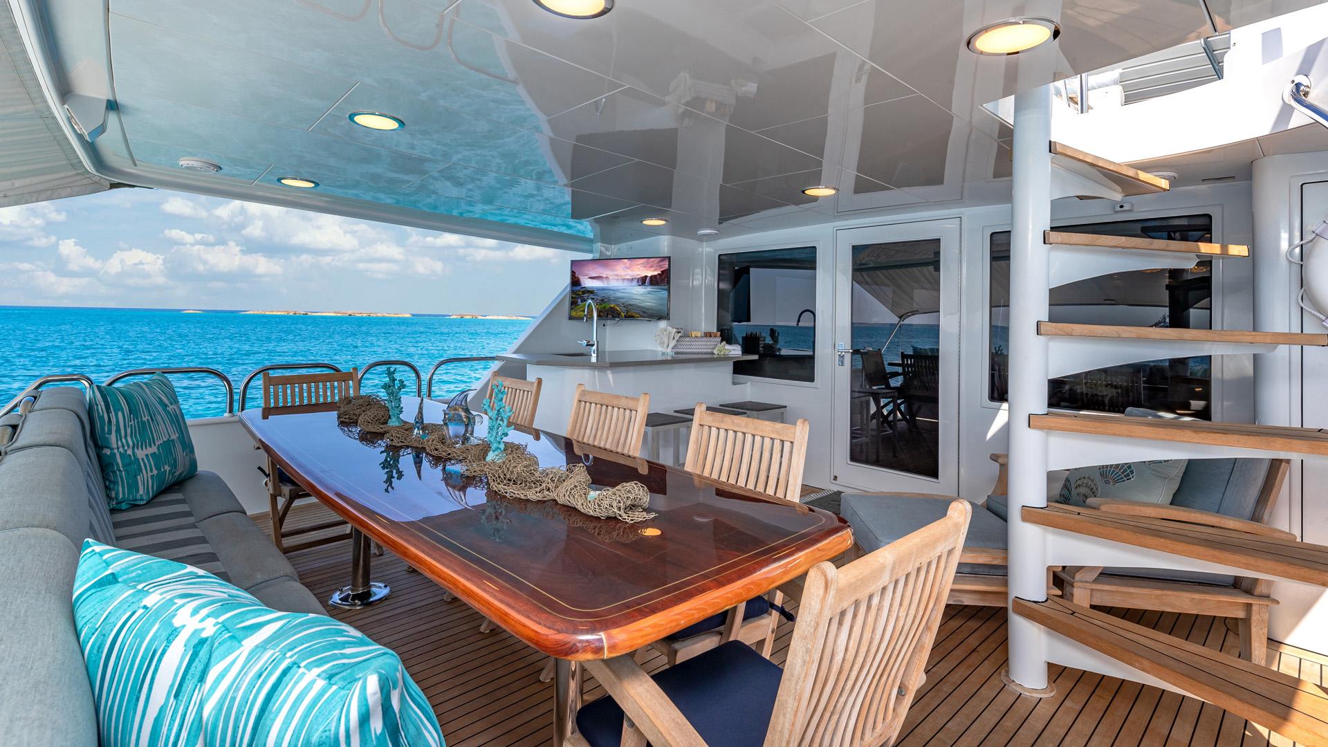 MARGATE 1997 Broward 2022 Yacht For Sale in Nassau MARGATE 1997 Broward 2022 Yacht For Sale in Nassau