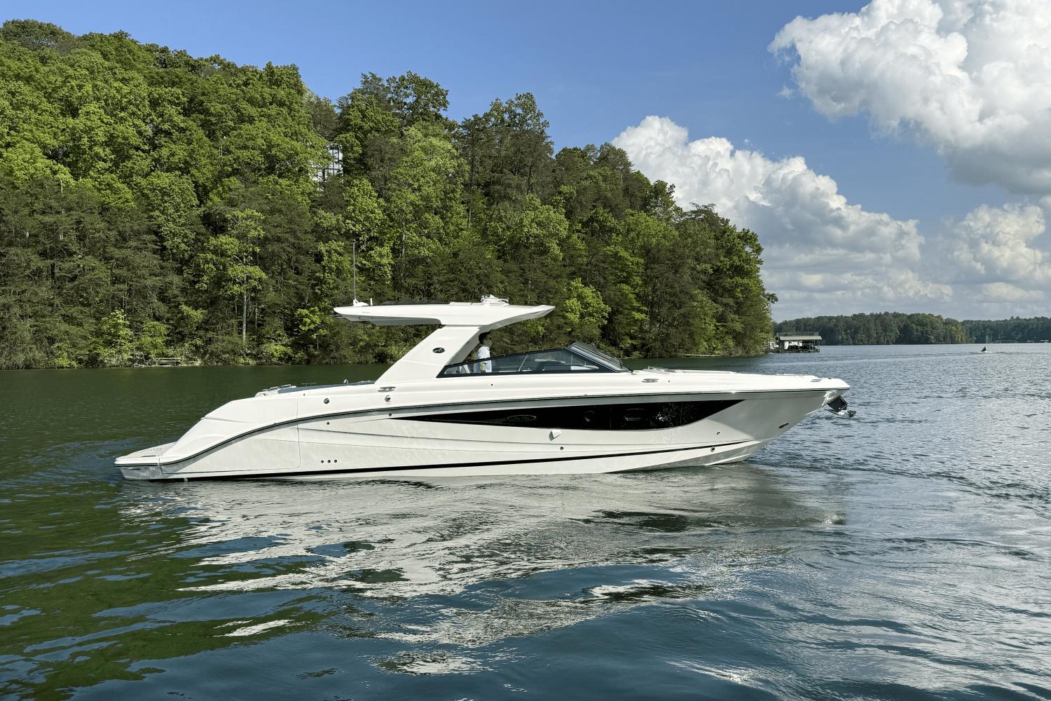 2025 Sea Ray SLX 400 Yacht For Sale in Cumming GA 2025 Sea Ray SLX 400 Yacht For Sale in Cumming GA
