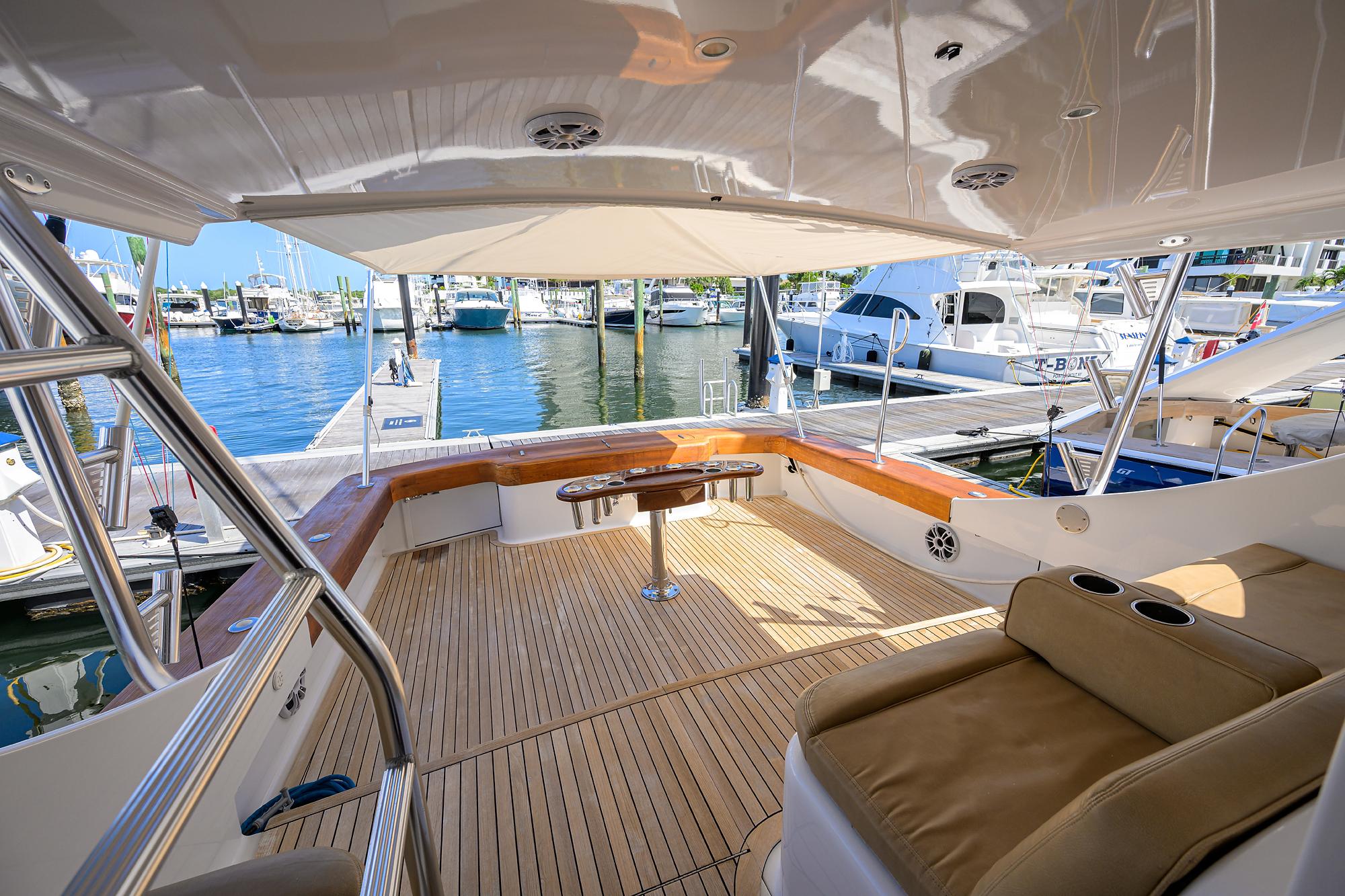 2006 Custom Carolina Blackwell Yacht For Sale in Palm Beach FL 2006 Custom Carolina Blackwell Yacht For Sale in Palm Beach FL
