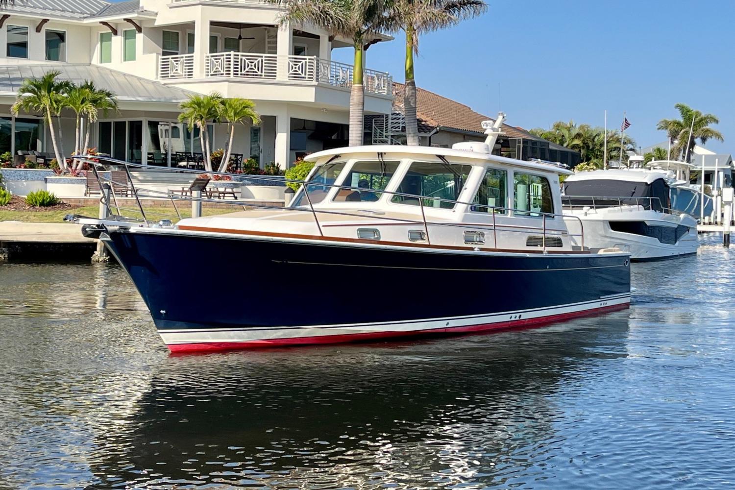 REMI WON 2015 Sabre 42 Salon Express Yacht For Sale in Venice FL REMI WON 2015 Sabre 42 Salon Express Yacht For Sale in Venice FL