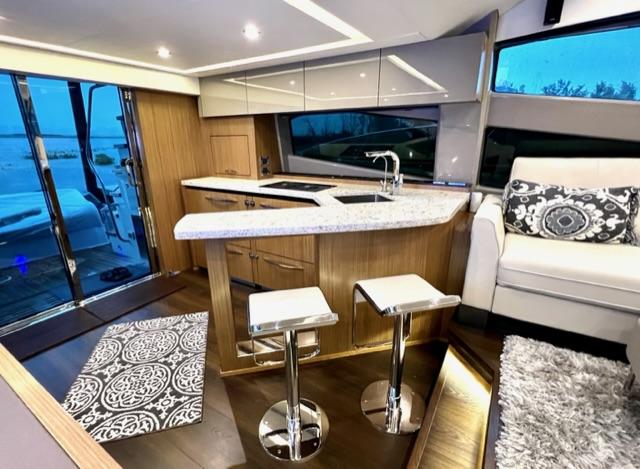 BOATJUNKIE 2018 Sea Ray L550 Fly Yacht For Sale in Boyne City MI BOATJUNKIE 2018 Sea Ray L550 Fly Yacht For Sale in Boyne City MI