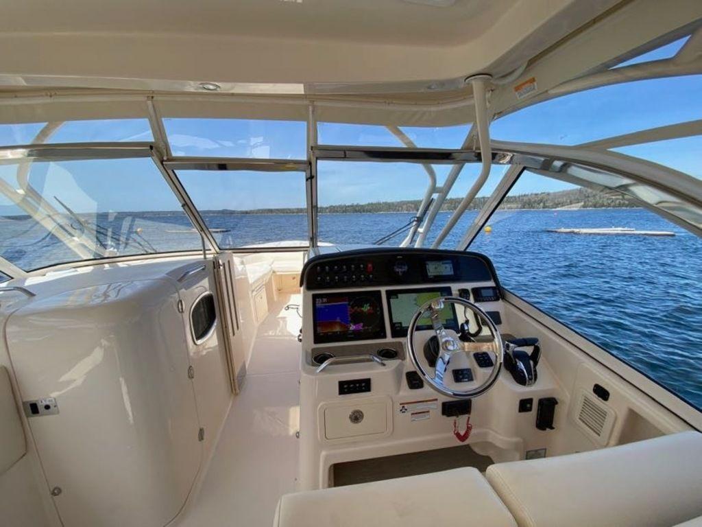 2022 Grady-White Freedom 335 Yacht For Sale in South Portland ME