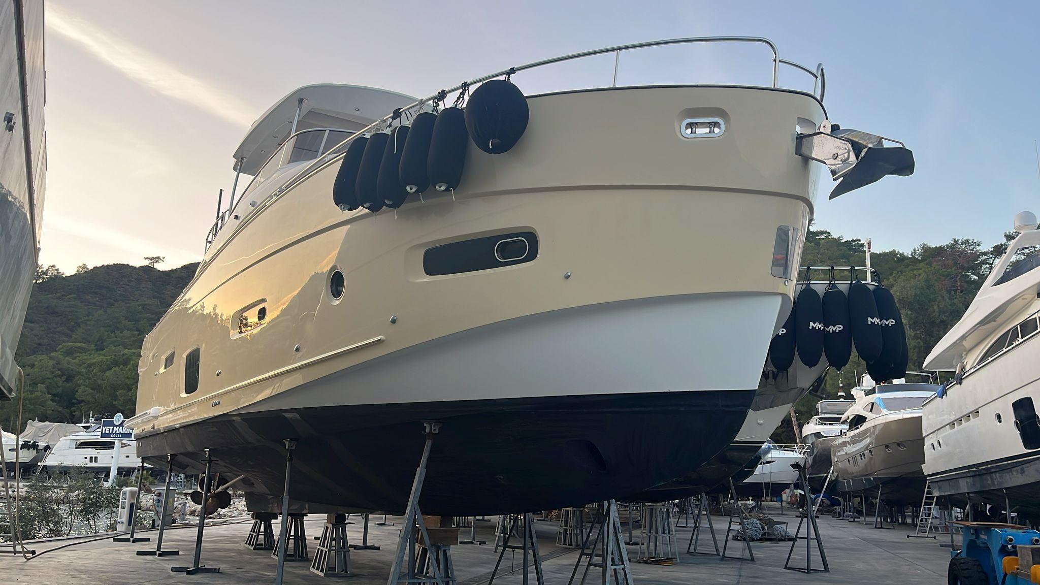 2016 Azimut Magellano 66 Yacht For Sale in İstanbul 2016 Azimut Magellano 66 Yacht For Sale in İstanbul