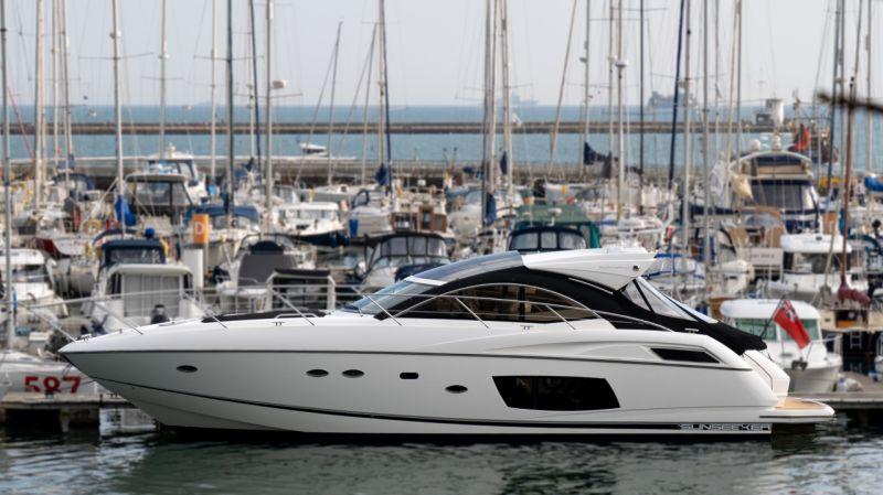 SERAFINA 2010 Sunseeker Portofino 48 Yacht For Sale in Southampton E19 SERAFINA 2010 Sunseeker Portofino 48 Yacht For Sale in Southampton E19