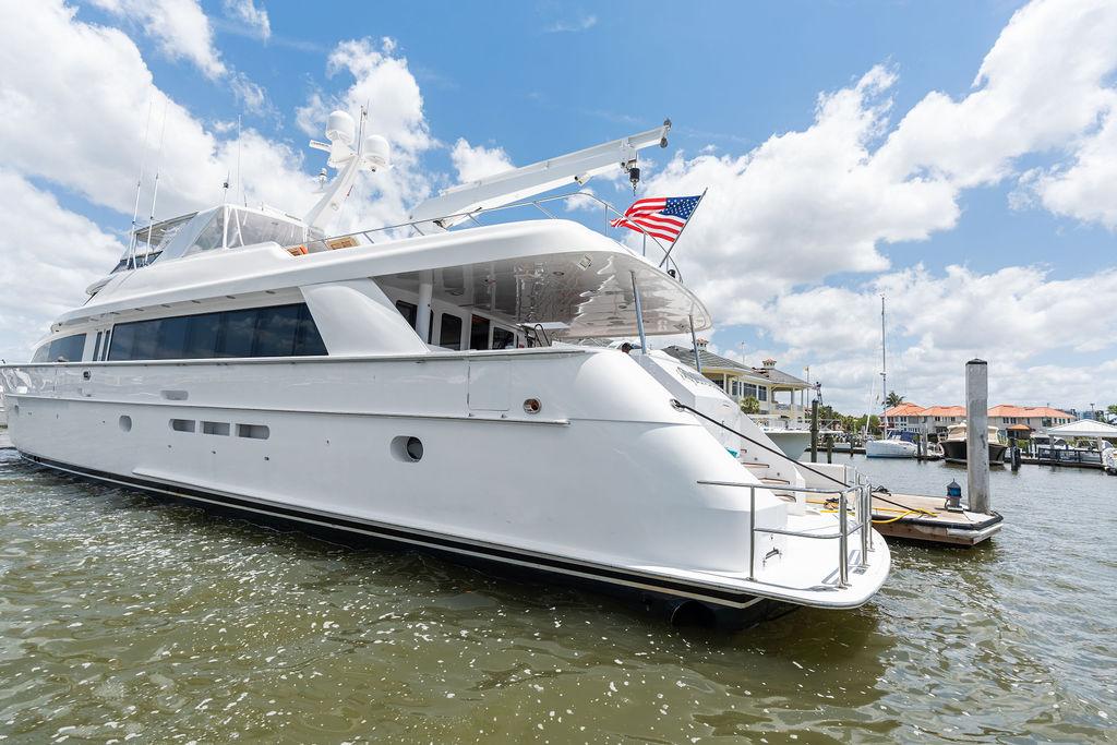 Magnum Ride 2004 Hatteras 100 Motor Yacht Yacht For Sale in Naples FL Magnum Ride 2004 Hatteras 100 Motor Yacht Yacht For Sale in Naples FL