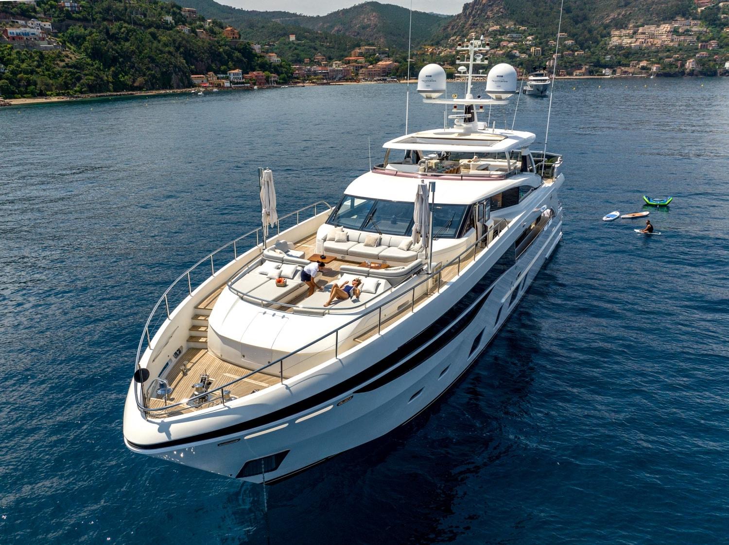 RIVIERA LIVING 2017 Princess 35M Yacht For Sale in Cannes 06 RIVIERA LIVING 2017 Princess 35M Yacht For Sale in Cannes 06