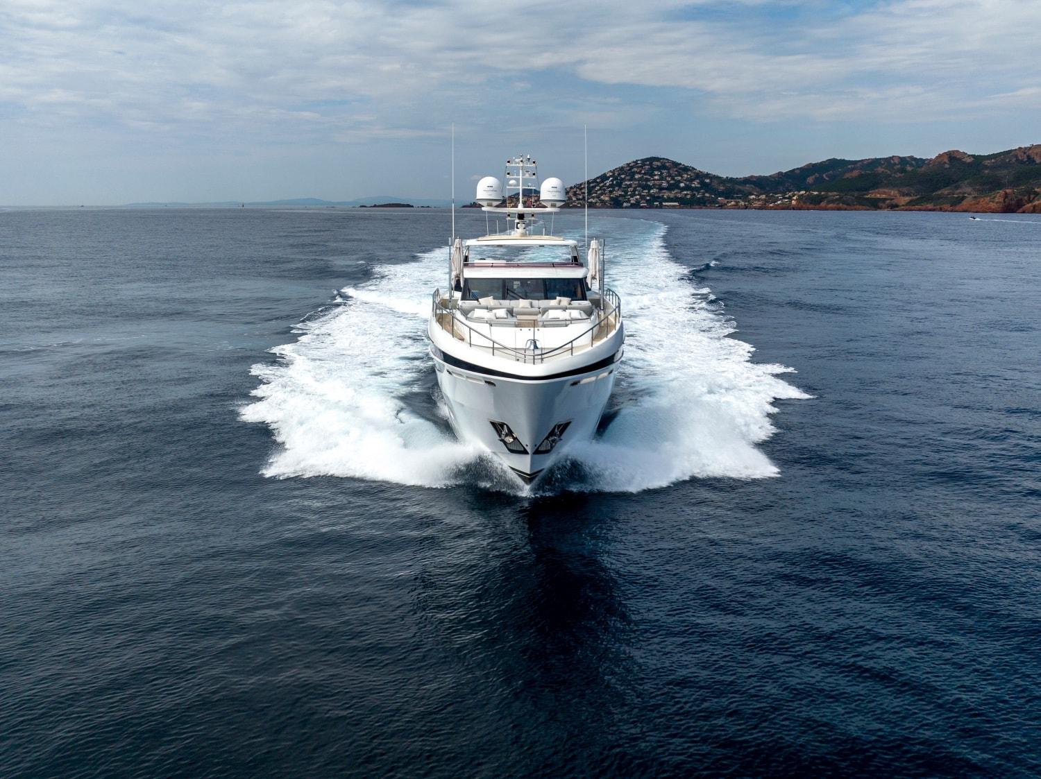 RIVIERA LIVING 2017 Princess 35M Yacht For Sale in Cannes 06 RIVIERA LIVING 2017 Princess 35M Yacht For Sale in Cannes 06