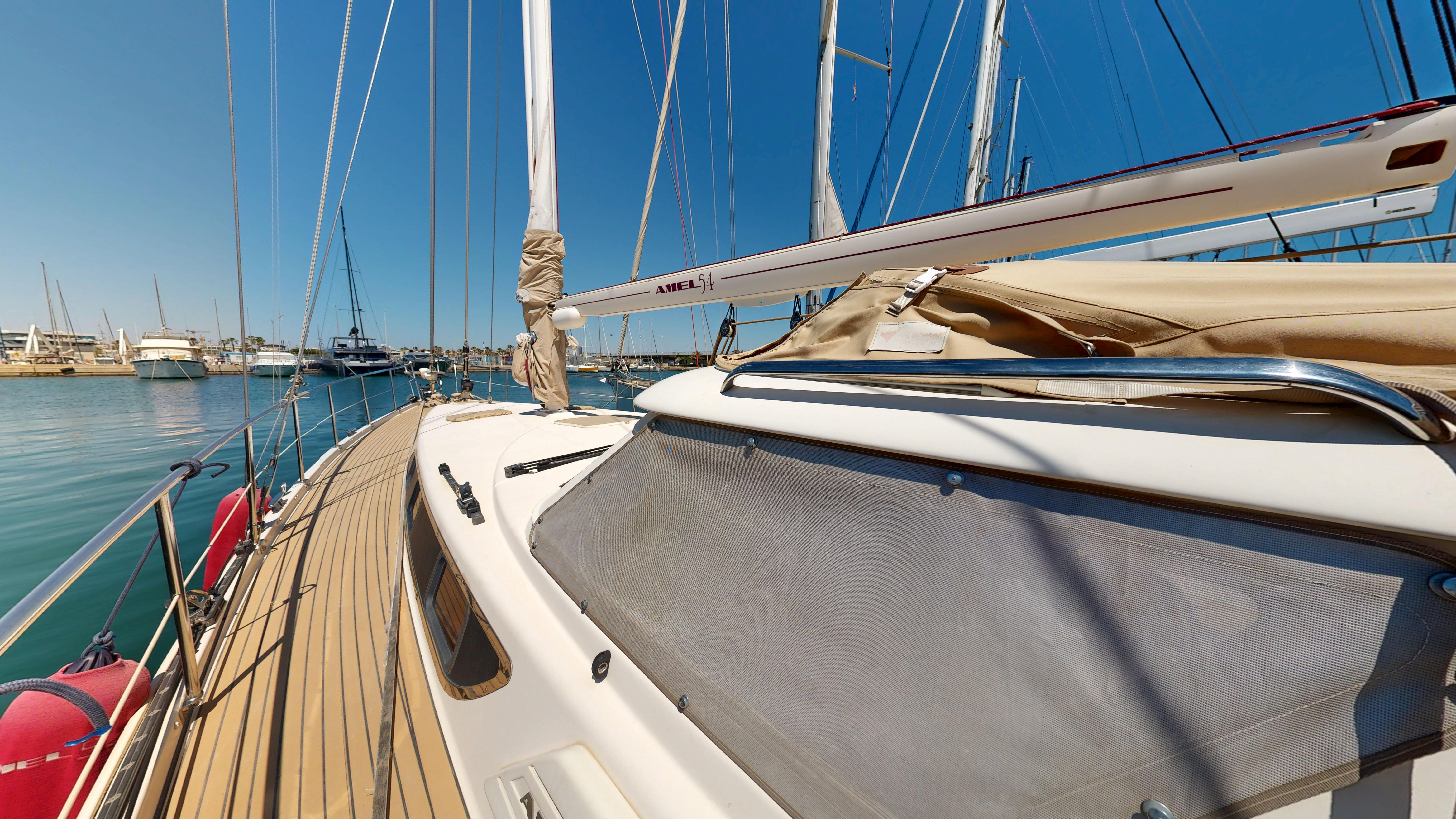 2010 Amel 54 Yacht For Sale in Valencia ES-V 2010 Amel 54 Yacht For Sale in Valencia ES-V