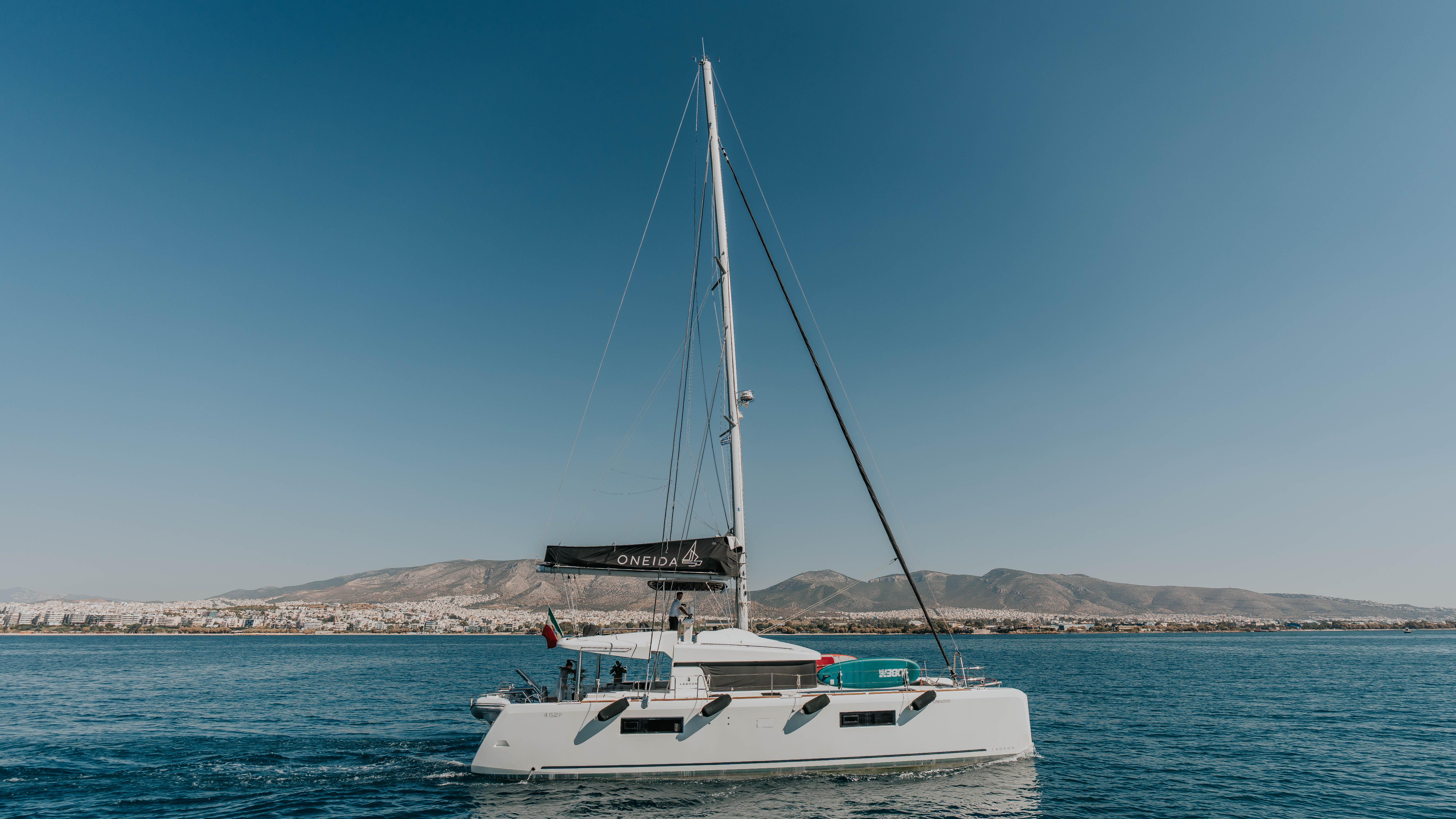 2020 Lagoon 52 Yacht For Sale in ATHENS 2020 Lagoon 52 Yacht For Sale in ATHENS