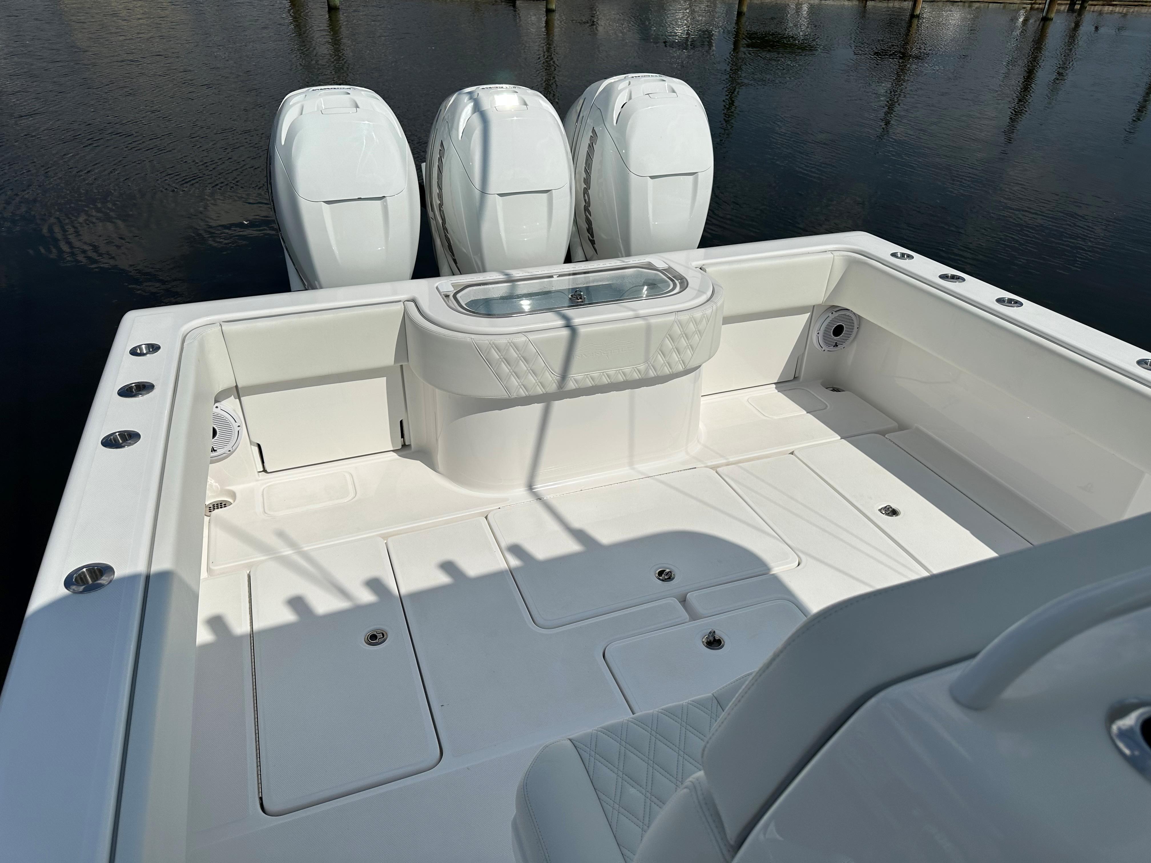 2021 Invincible 390 Open CC Yacht For Sale in Lindenhurst NY 2021 Invincible 390 Open CC Yacht For Sale in Lindenhurst NY