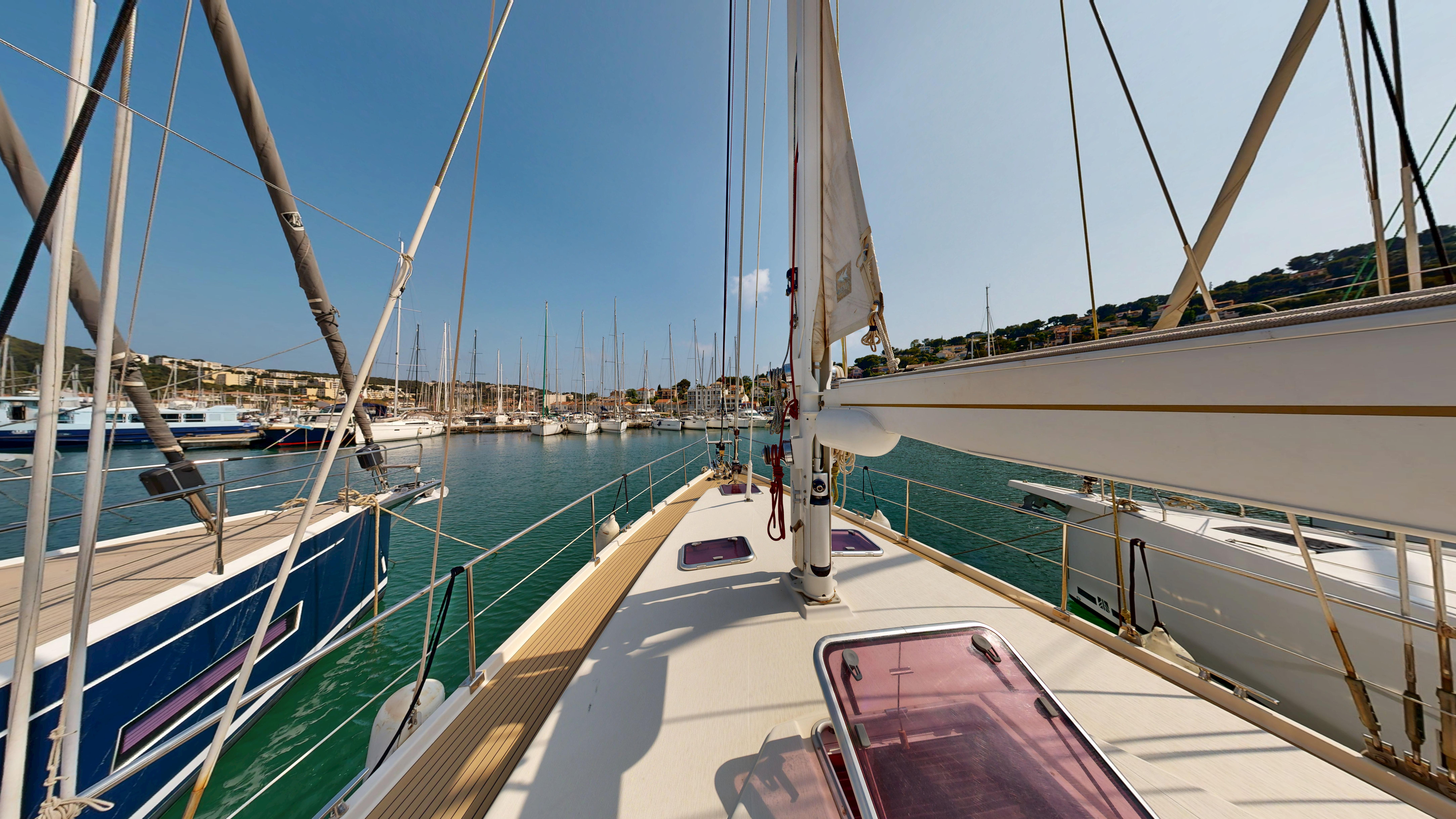 M 2011 Amel 54 Yacht For Sale in Toulon 13 M 2011 Amel 54 Yacht For Sale in Toulon 13