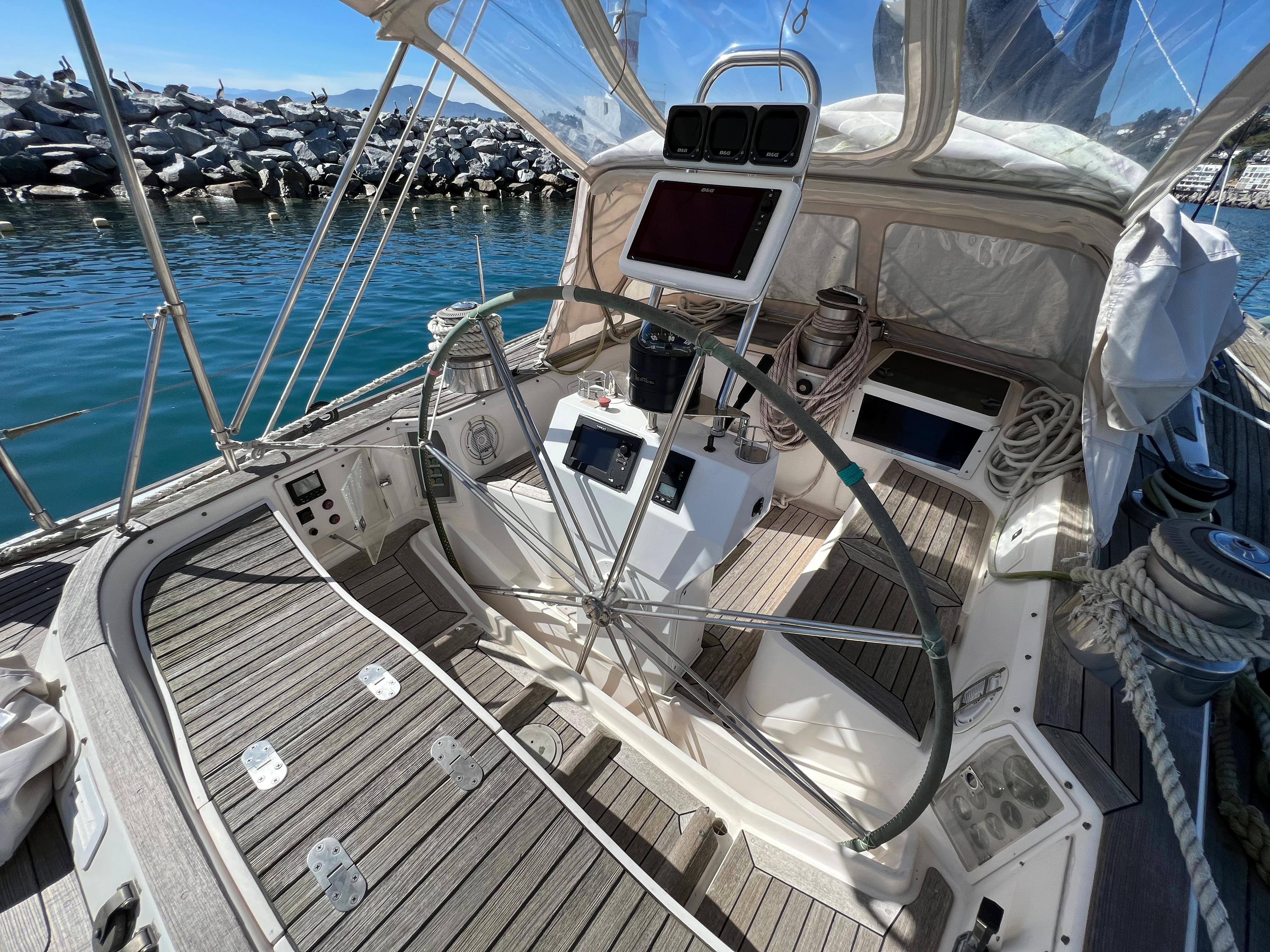 1999 Nautor Swan 68 Yacht For Sale in Vińa del Mar 1999 Nautor Swan 68 Yacht For Sale in Vińa del Mar