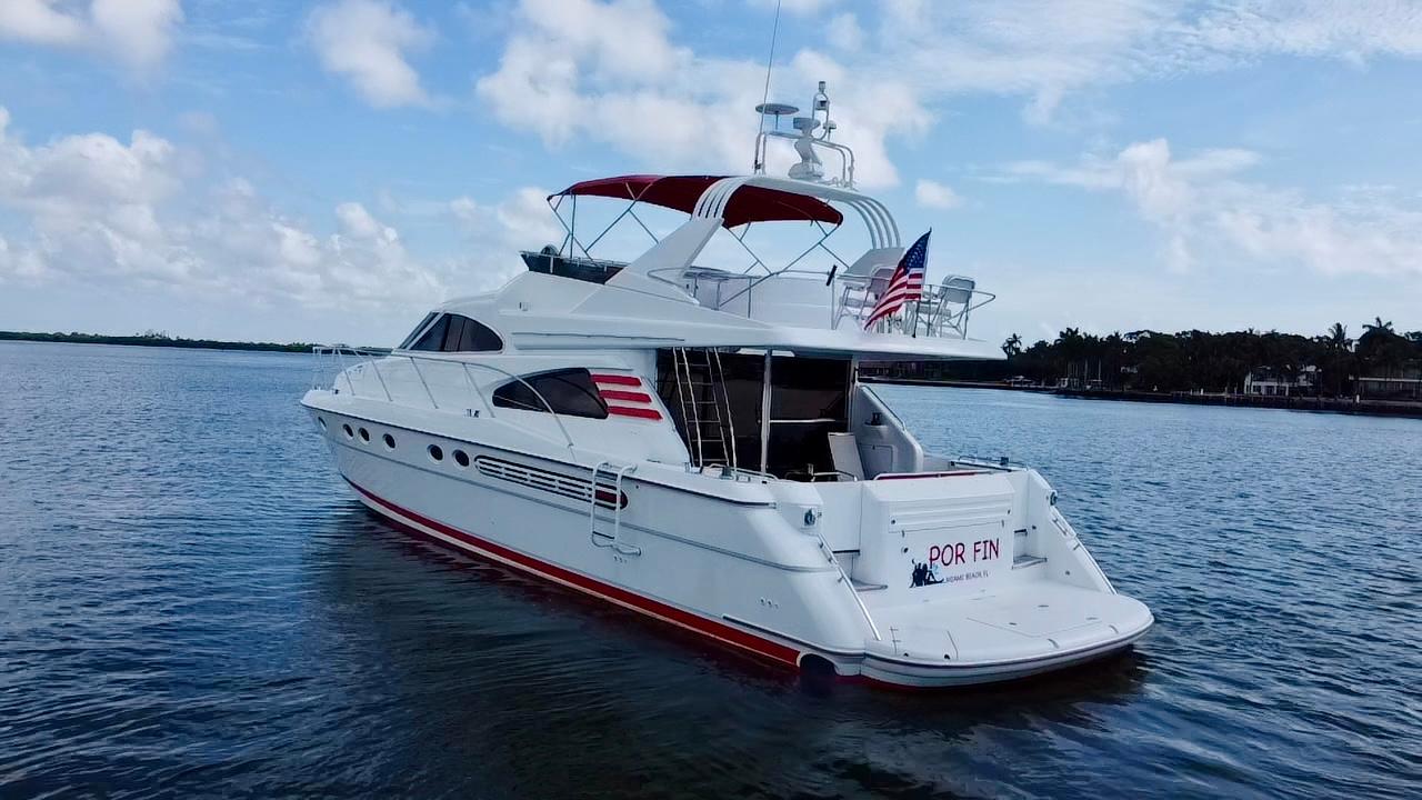 POR FIN 1999 Fairline Squadron 65 Yacht For Sale in Miami Beach FL POR FIN 1999 Fairline Squadron 65 Yacht For Sale in Miami Beach FL