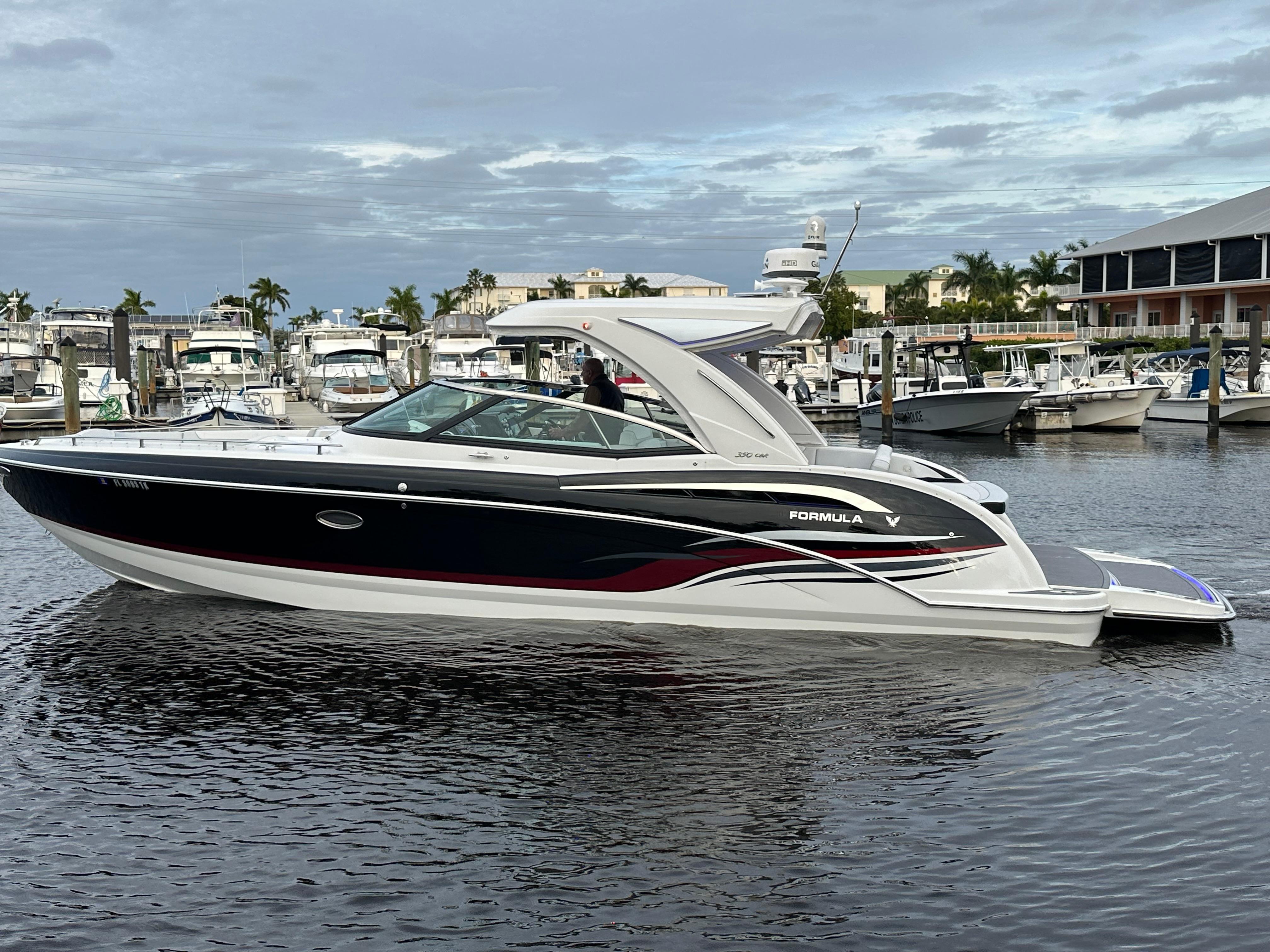 2023 Formula 350 Crossover Bowrider I/O Yacht For Sale in Punta Gorda FL 2023 Formula 350 Crossover Bowrider I/O Yacht For Sale in Punta Gorda FL