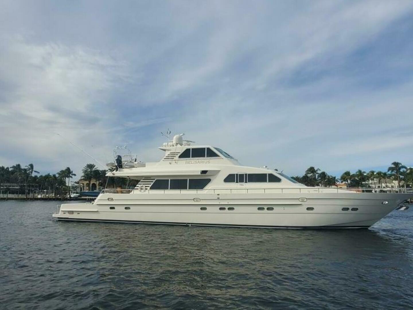BELISARIUS 2001 Horizon 92 Cockpit Skylounge Yacht For Sale in Fort Lauderdale FL BELISARIUS 2001 Horizon 92 Cockpit Skylounge Yacht For Sale in Fort Lauderdale FL