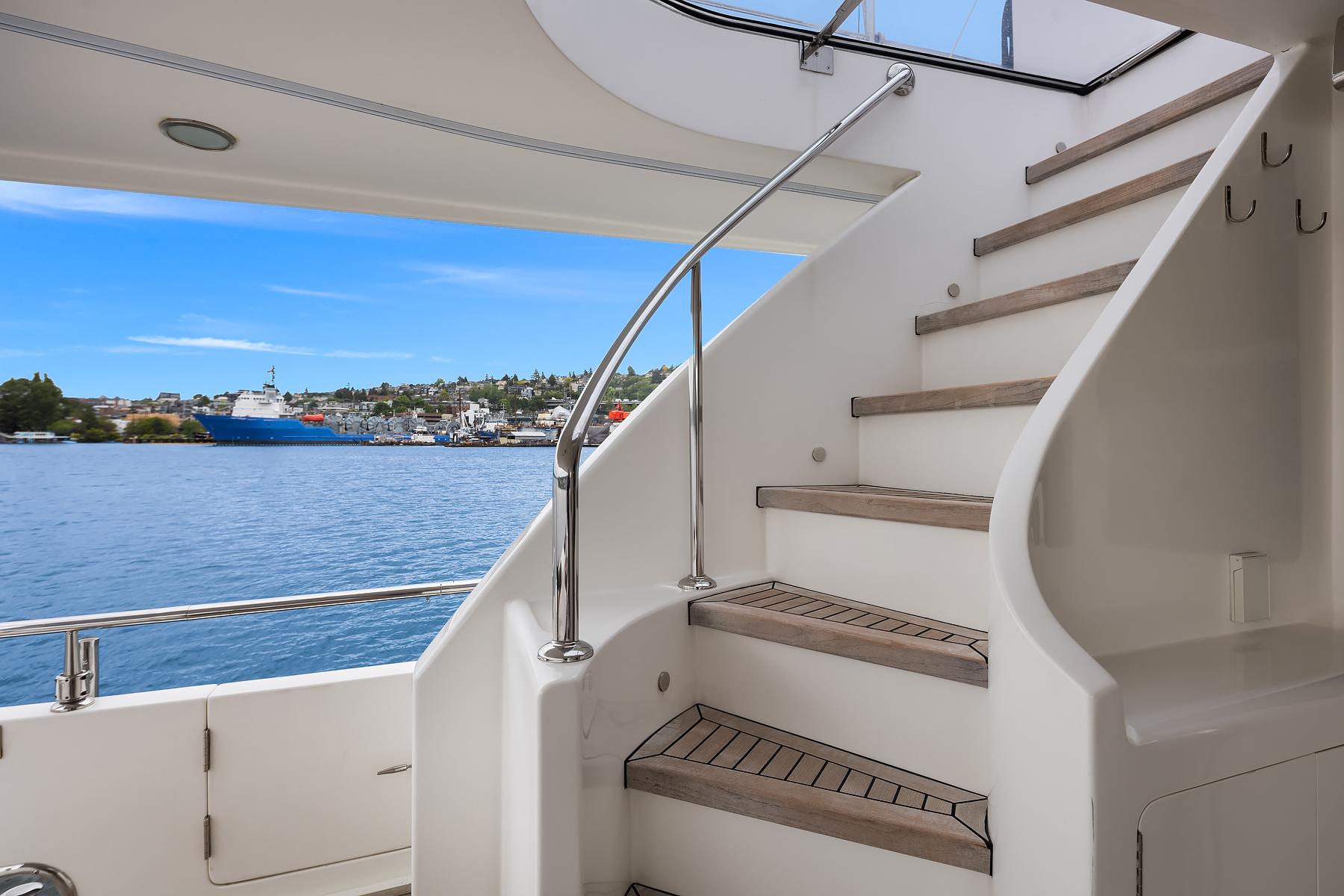 COCONUT 2009 Ocean Alexander 74 Flybridge Motoryacht Yacht For Sale in Seattle WA COCONUT 2009 Ocean Alexander 74 Flybridge Motoryacht Yacht For Sale in Seattle WA