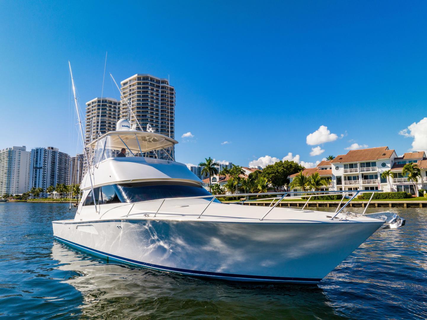 HEYCA I 2007 Viking 52 Convertible Yacht For Sale in Aventura FL HEYCA I 2007 Viking 52 Convertible Yacht For Sale in Aventura FL